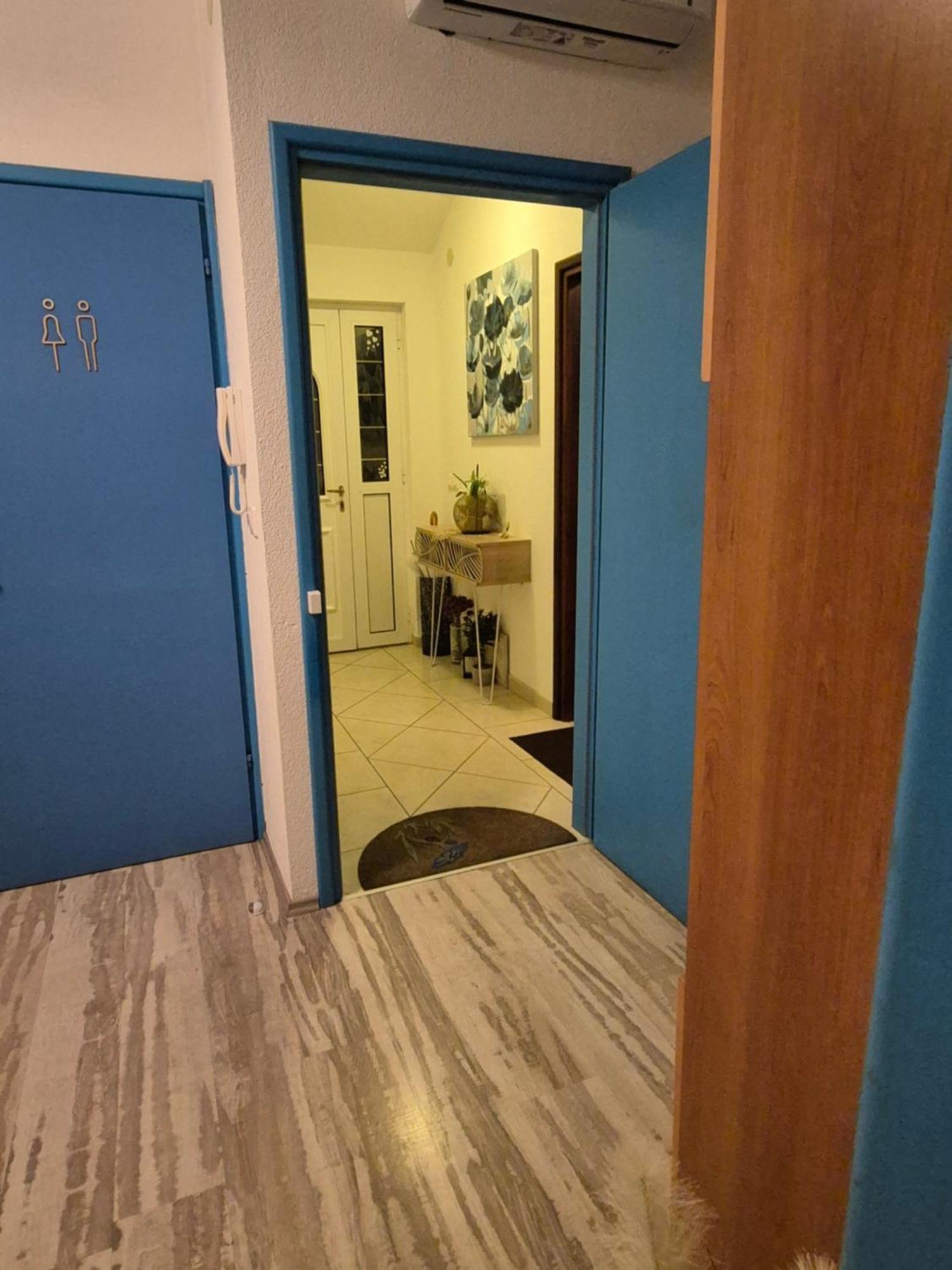 קאבטאט Apartments Joy מראה חיצוני תמונה
