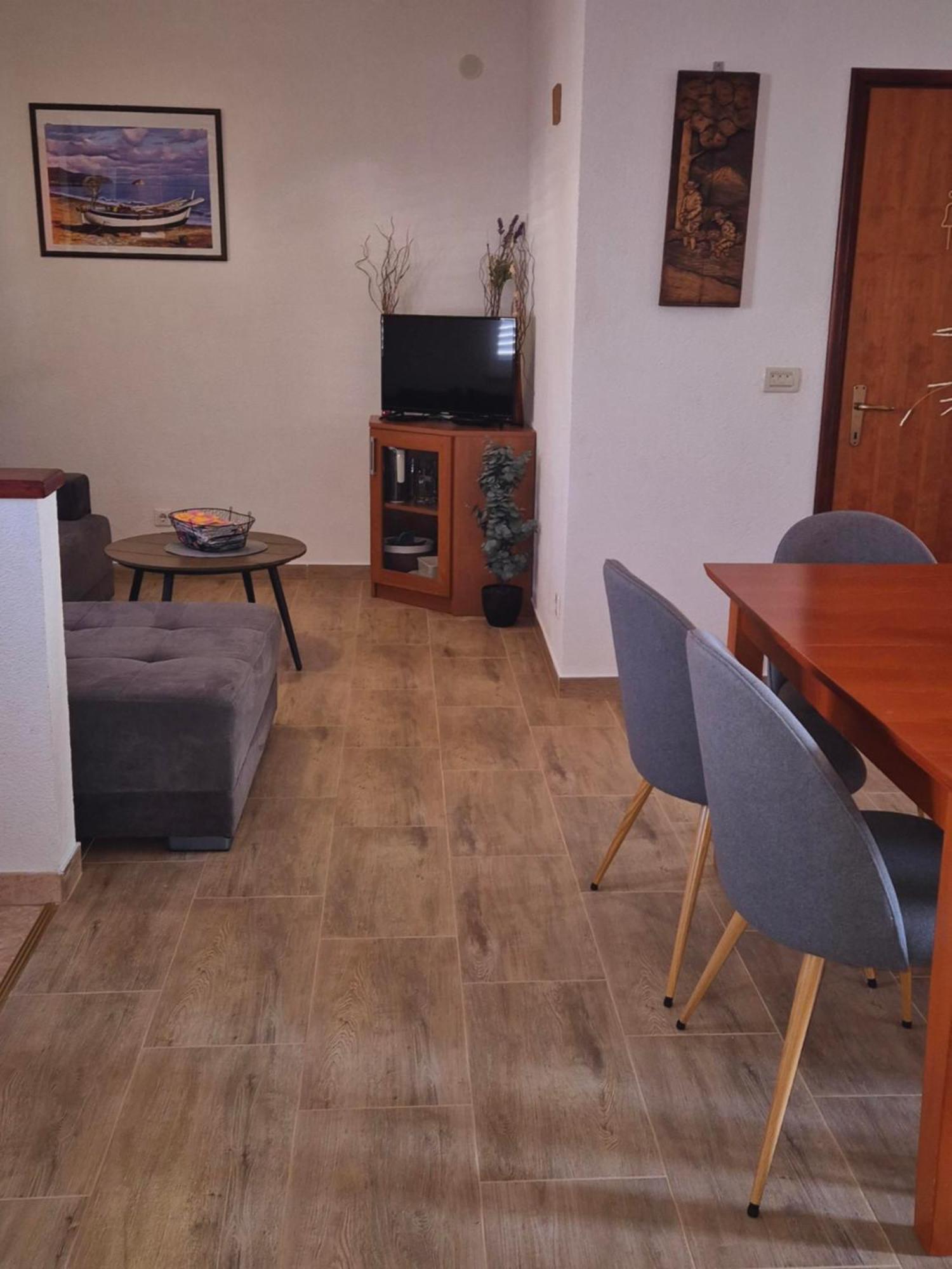 קאבטאט Apartments Joy מראה חיצוני תמונה