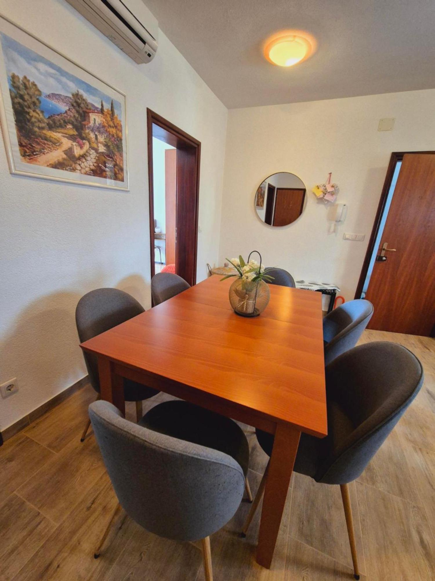 קאבטאט Apartments Joy מראה חיצוני תמונה