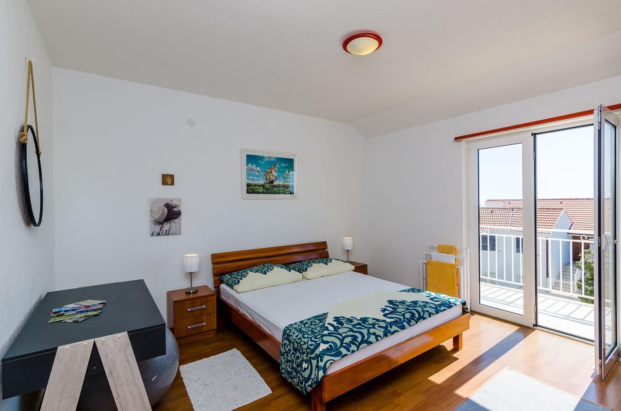 קאבטאט Apartments Joy מראה חיצוני תמונה